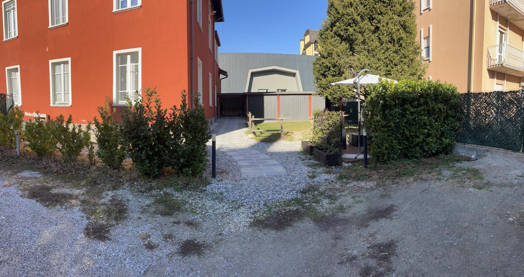 B&B Red House Garlate Kültér fotó